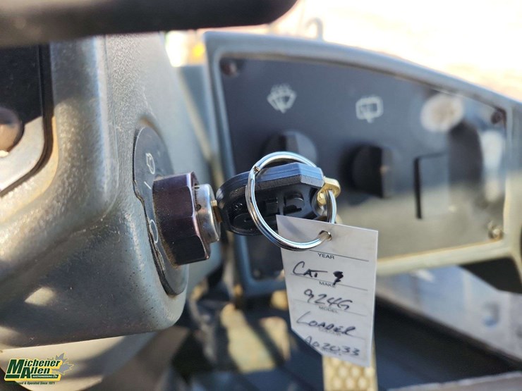 2005-caterpillar-924g-image-12