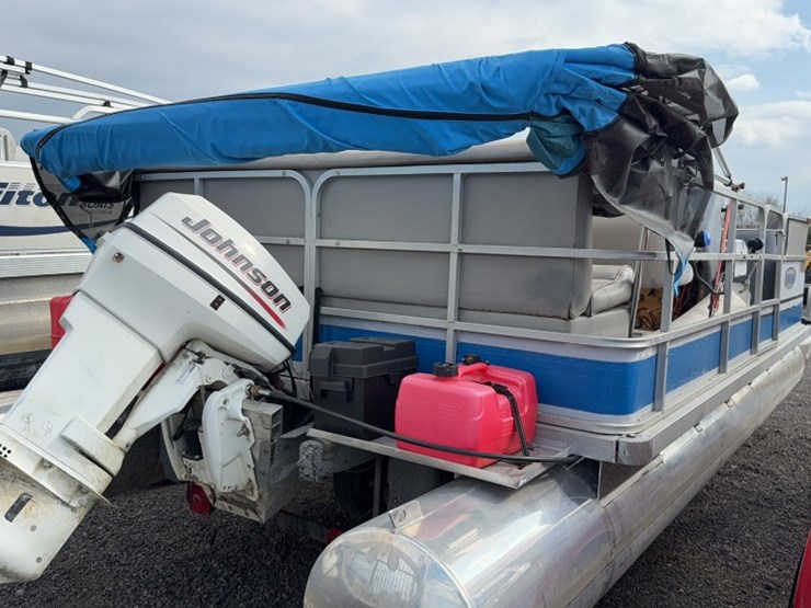 #4007-•-1990-sylvan-20'-pontoon-boat-image-5