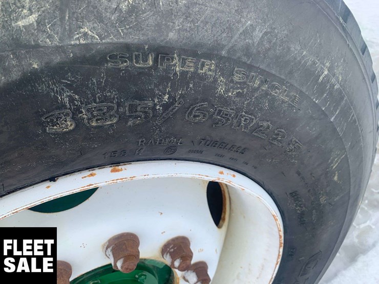 2003-freightliner-fl106-image-6