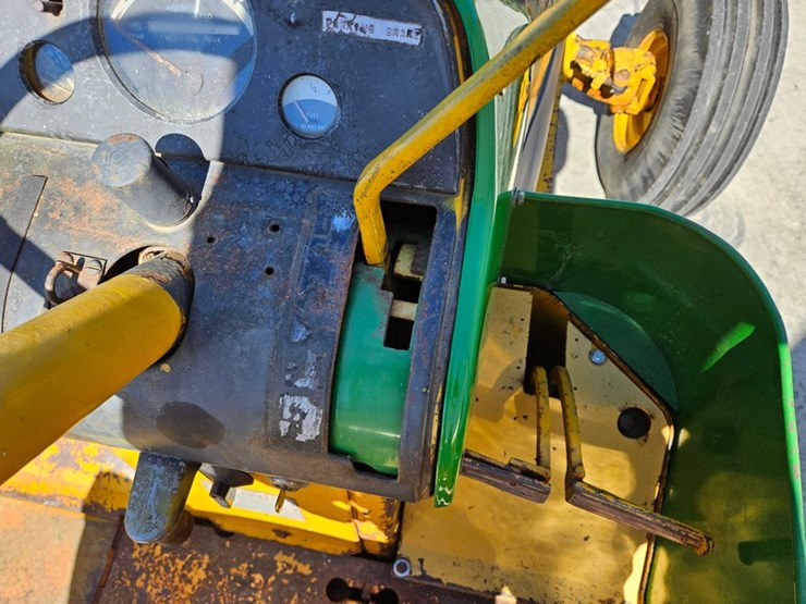 1967-john-deere-700-image-29