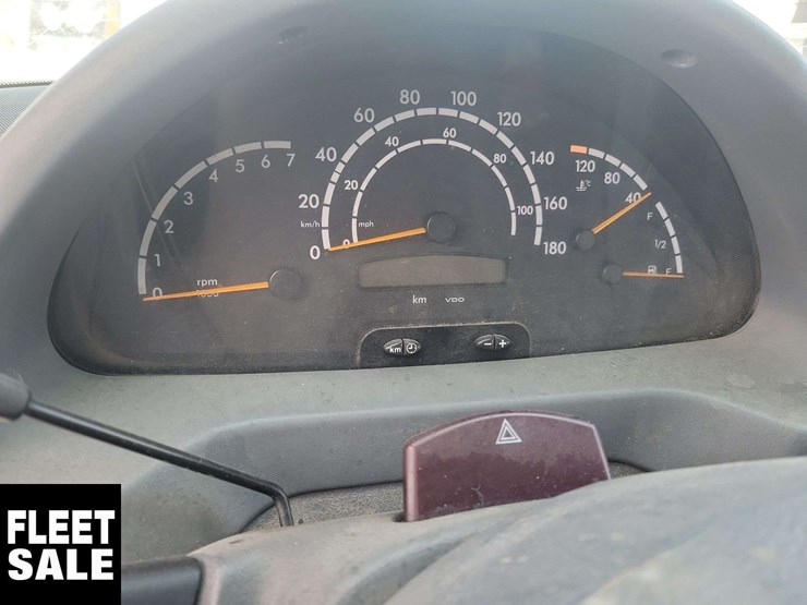 2005-dodge-sprinter-2500-image-10