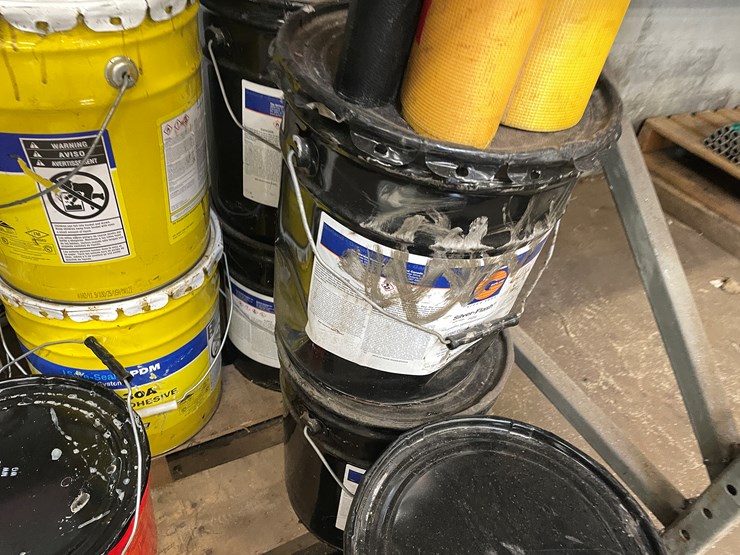 #2557-•-pallet-of-roofing-material-(columbia-heights,-mn)-image-10