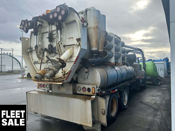 2011-international-workstar-7500-image-3