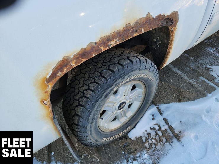 2011-chevrolet-silverado-1500-image-8