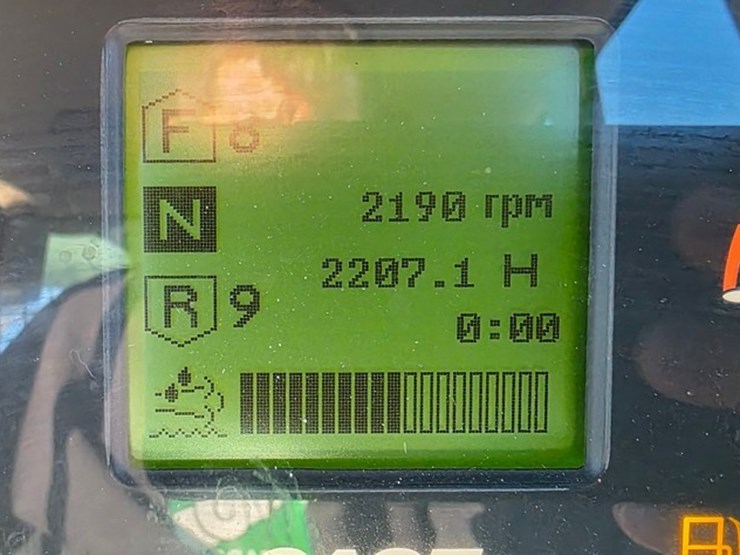 2013-case-850m-image-80