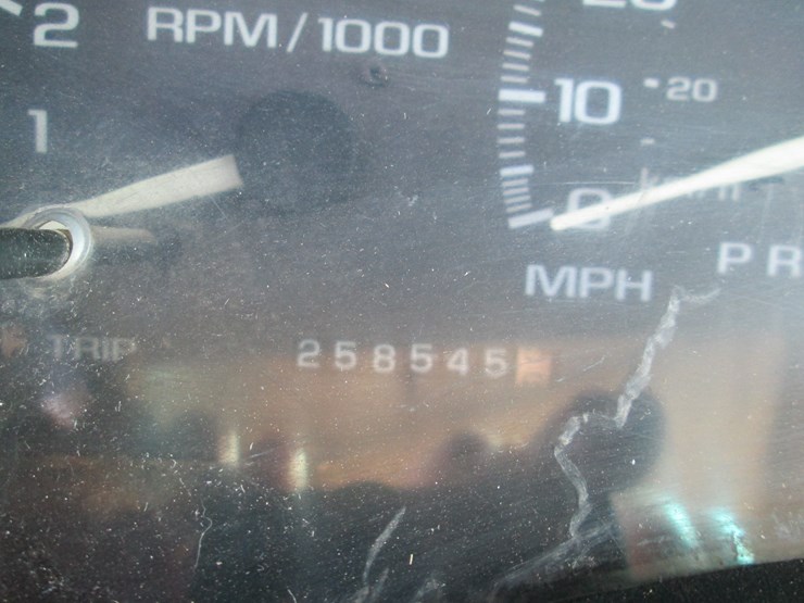 1996-gmc-2500-image-36