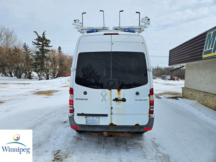 2011-mercedes-benz-sprinter-2500-image-7