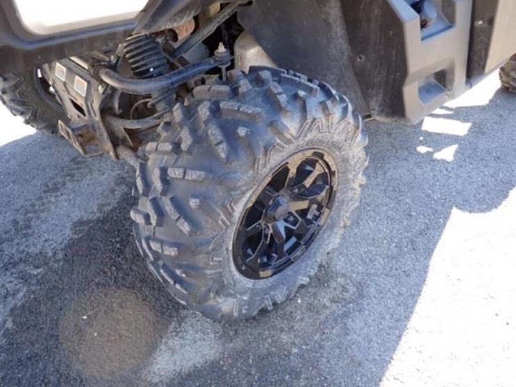 2021-can-am-defender-limited-hd10-4x4-side-by-side-image-45