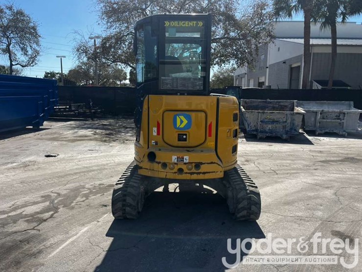 2022-deere-35g-image-4