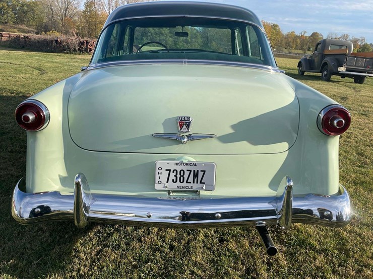 1953-ford-customline-sedan-image-28