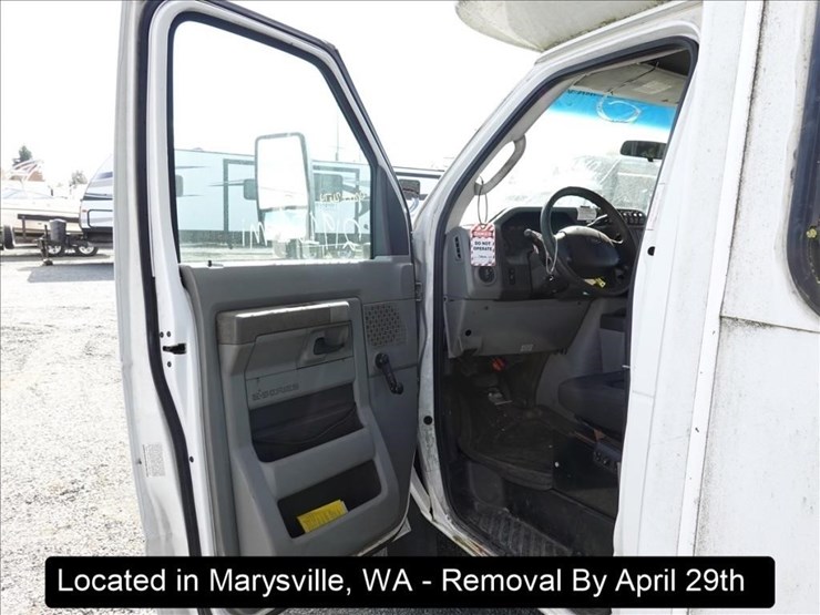 2009-ford-e450-image-5