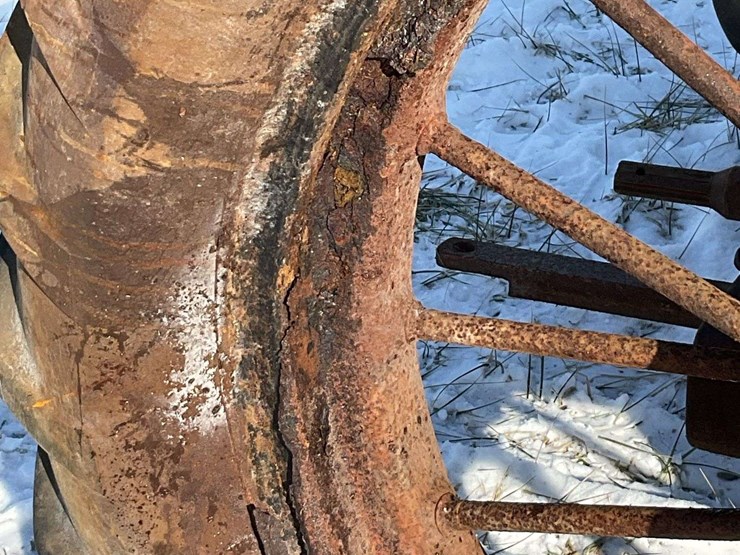 1938-fordson-all-around-image-11