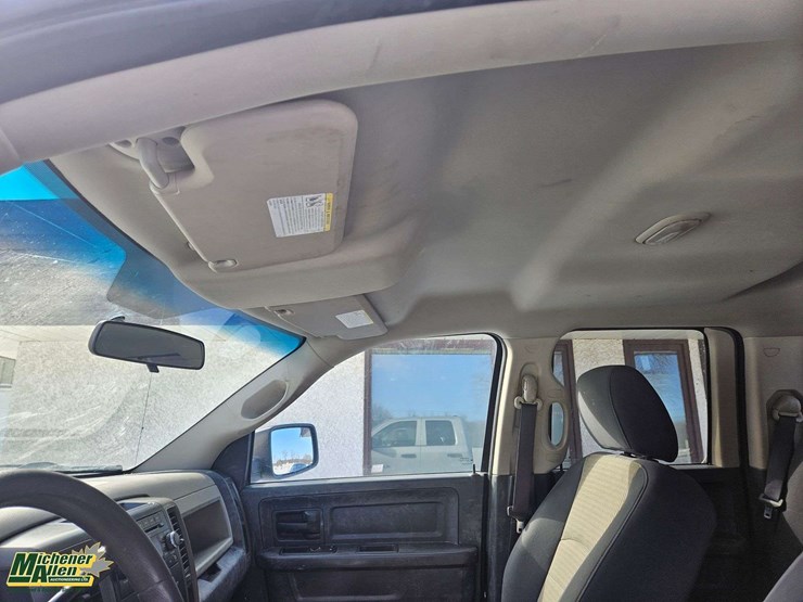 2012-dodge-1500-image-23