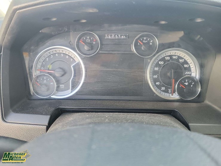 2013-dodge-1500-image-14