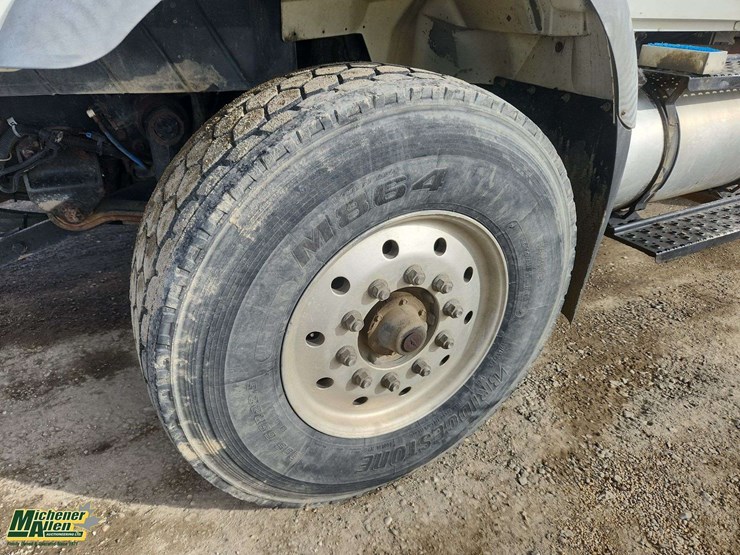 2006-international-workstar-7500-image-9