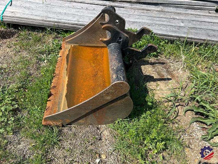 2021-deere-60g-image-63