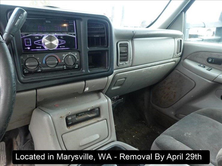 2002-chevrolet-3500-image-9