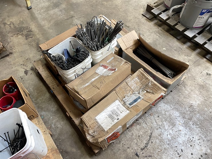 #2528-•-pallet-of-insulation-screws-(columbia-heights,-mn)-image-3