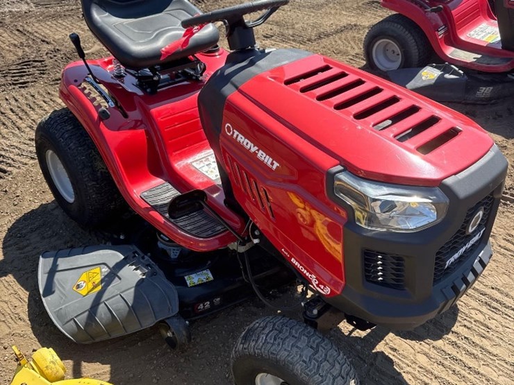 troy-bilt-bronco-image-3
