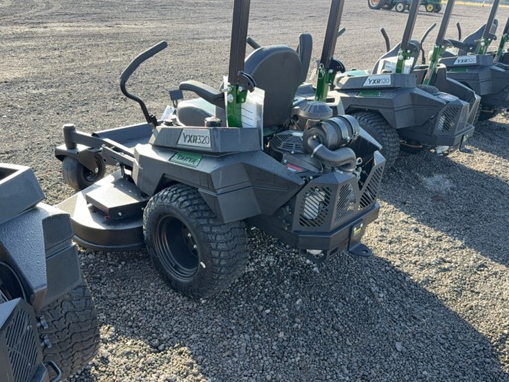 #4032-•-yakta-yxr-320-zero-turn-mower-image-10