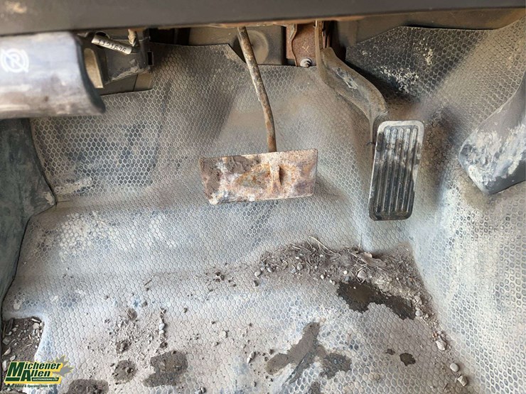 2005-chevrolet-silverado-3500-image-18