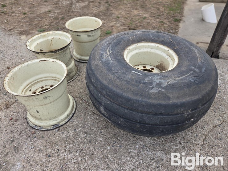 goodyear-21.5l-16.1-tire-&-rims-image-6