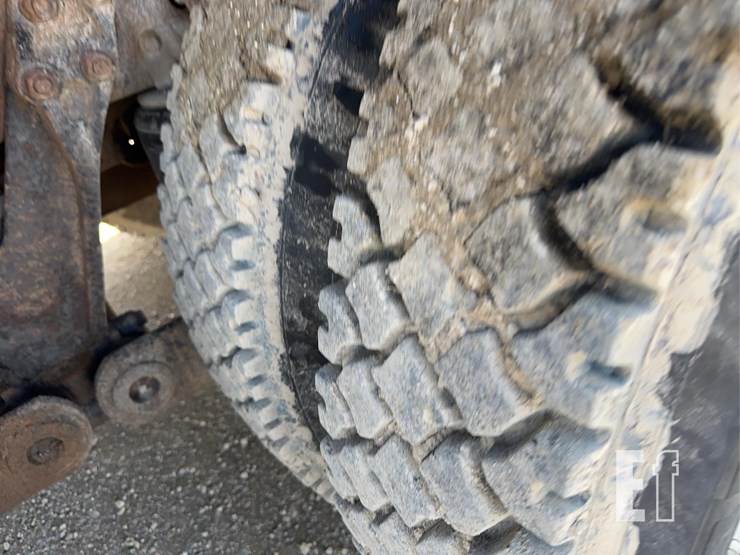 2005-kenworth-t800-image-14