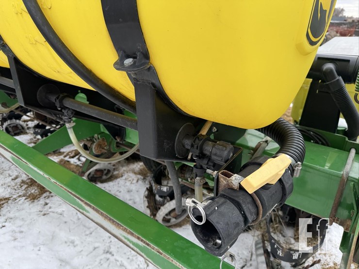 john-deere-1750-image-48