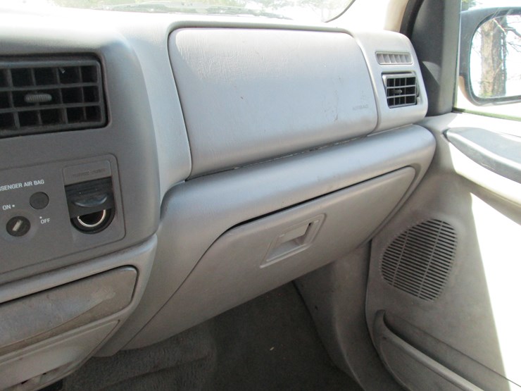 2001-ford-f250-image-33