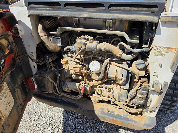 2019-bobcat-t770-image-16