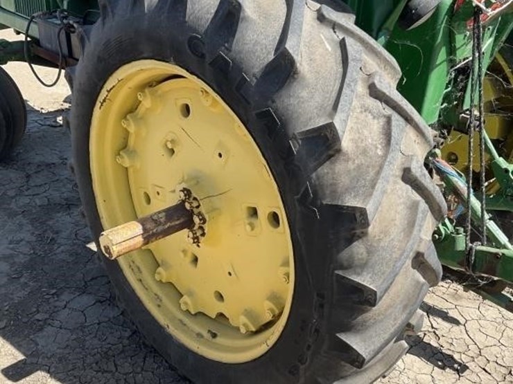 john-deere-4020-image-15