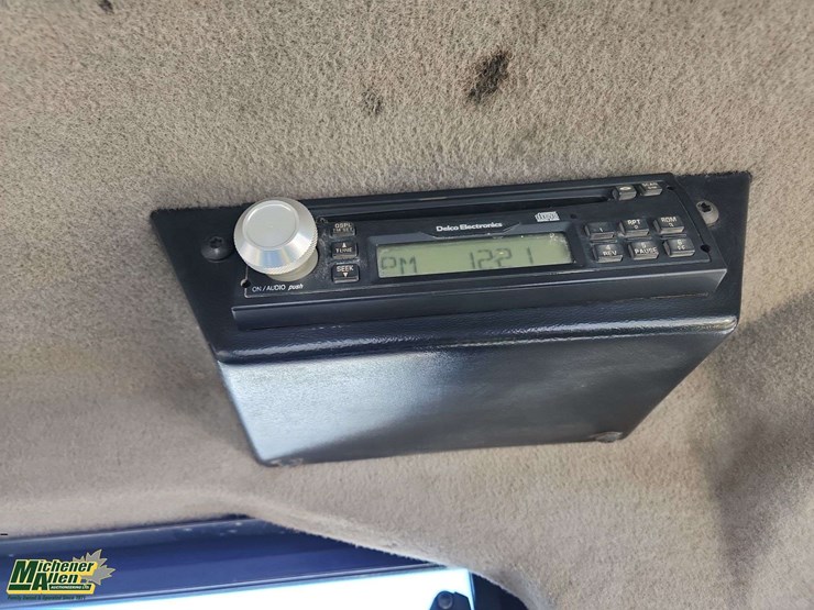 2005-caterpillar-924g-image-15