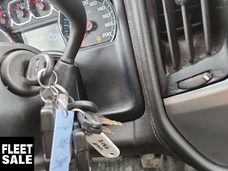 2019-gmc-sierra-2500hd-image-24