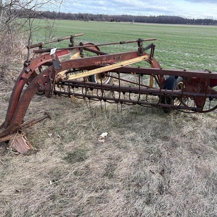 New Holland Roll Bar Rake