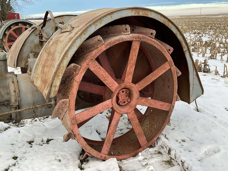 fordson-(usa)-parts-tractor-image-13