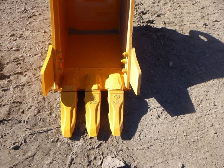 caterpillar-305-image-6