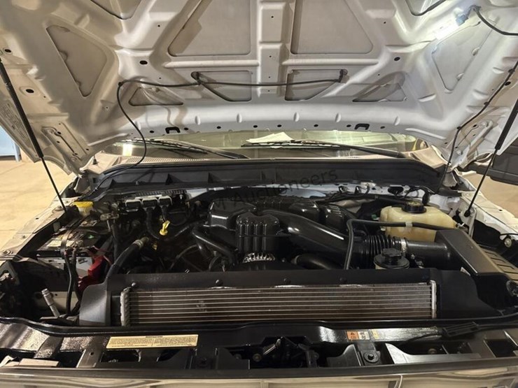 2016-ford-f350-image-13