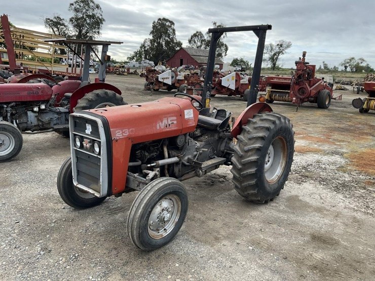 massey-ferguson-230-image-3