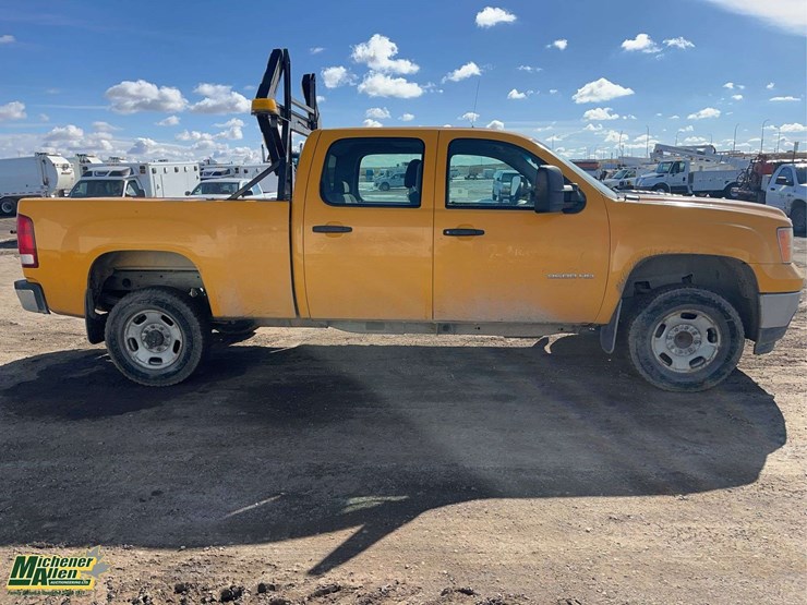 2011-gmc-sierra-2500hd-image-7