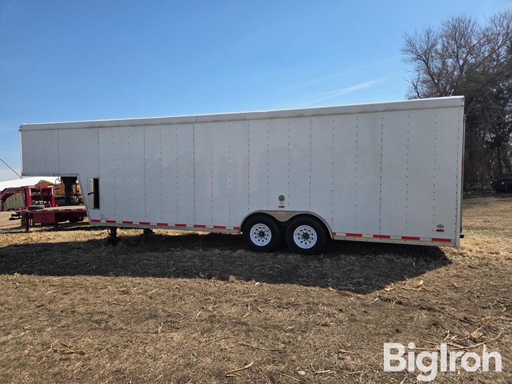 2008-middlebury-t/a-gooseneck-enclosed-trailer-image-9