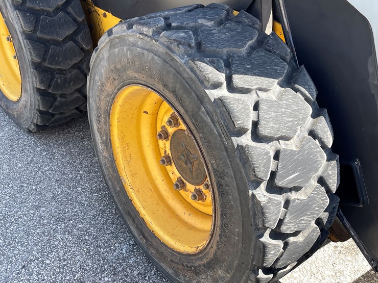 new-holland-l170-image-20