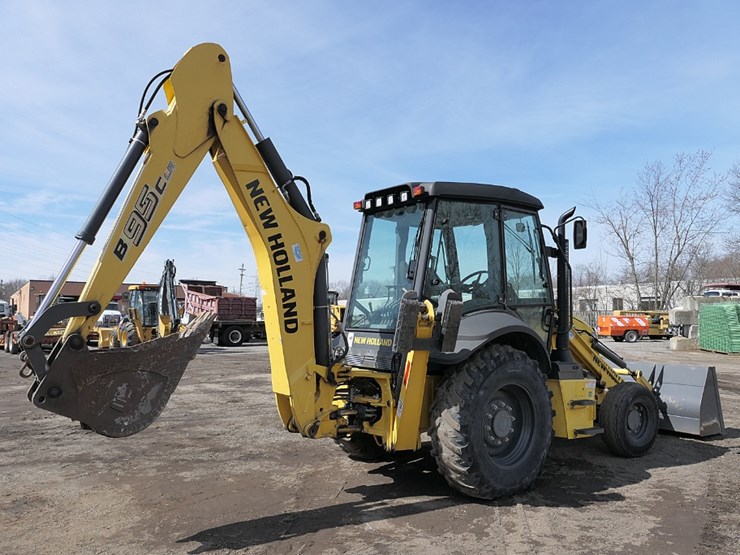 2018-new-holland-b95c-image-2