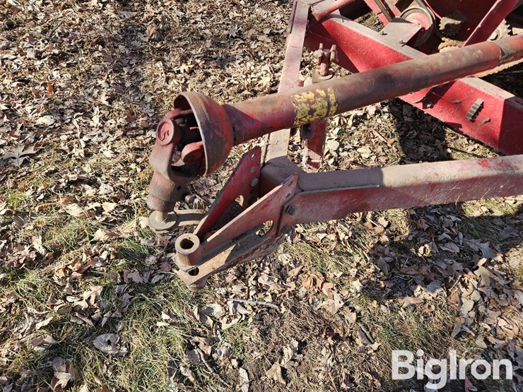 new-holland-354-image-9