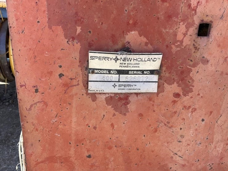 new-holland-500-image-22