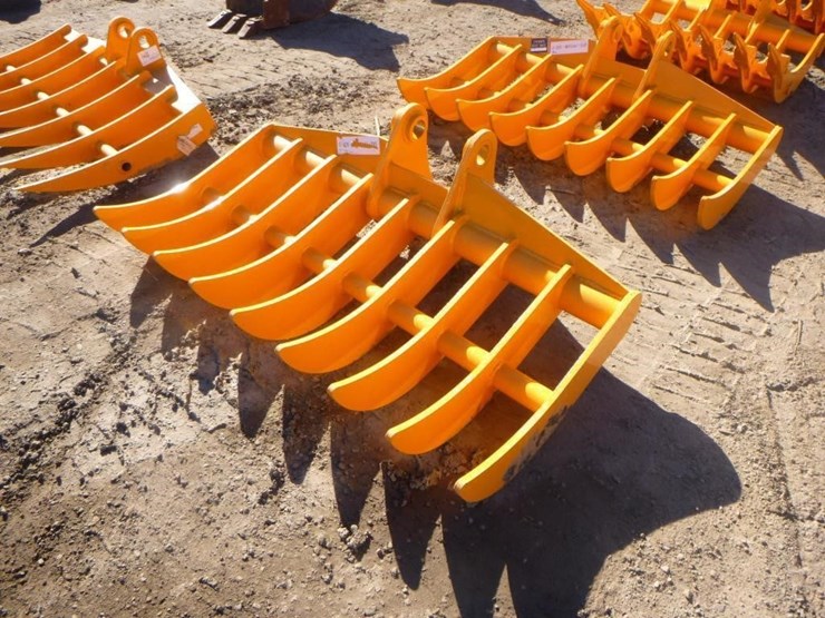 caterpillar-305-image-1