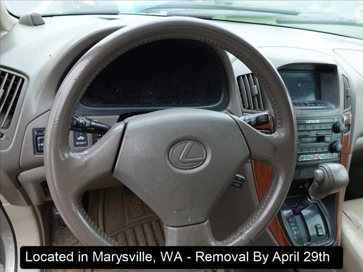 1999-lexus-rx300-image-7