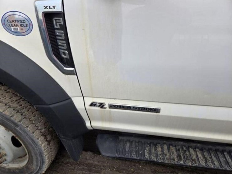 2018-ford-f550-xlt-image-23