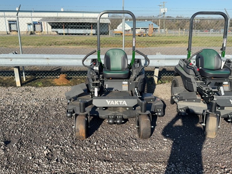 #4038-•-yakta-yxr-120-zero-turn-mower-image-2