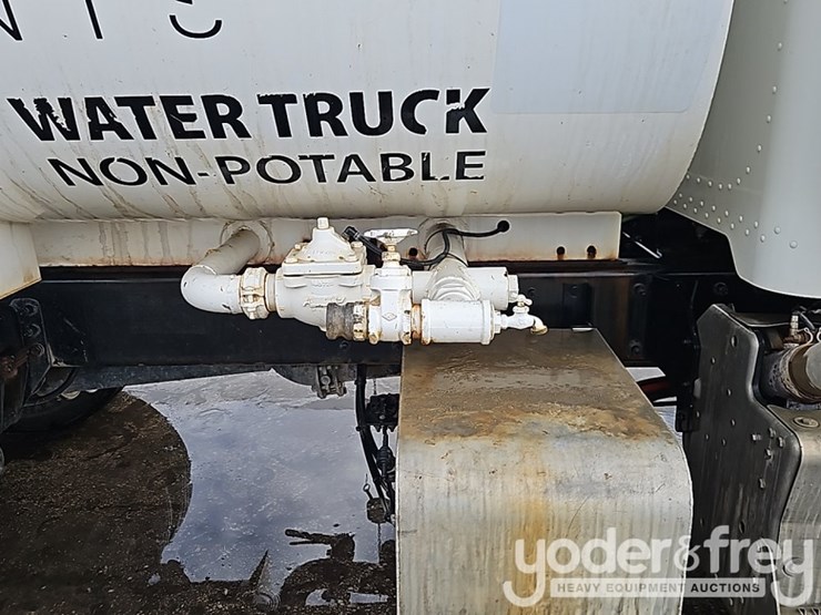 2017-peterbilt-337-image-9