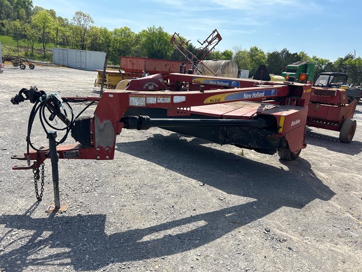 new-holland-h7230-image-1